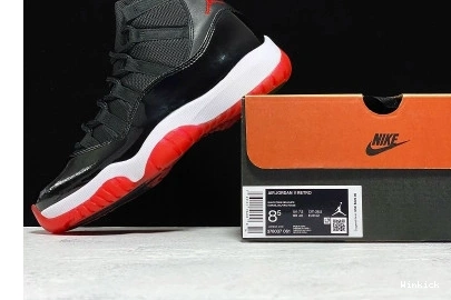 378037-061 XI - RETRO NIKE AIR JORDAN 11 0824